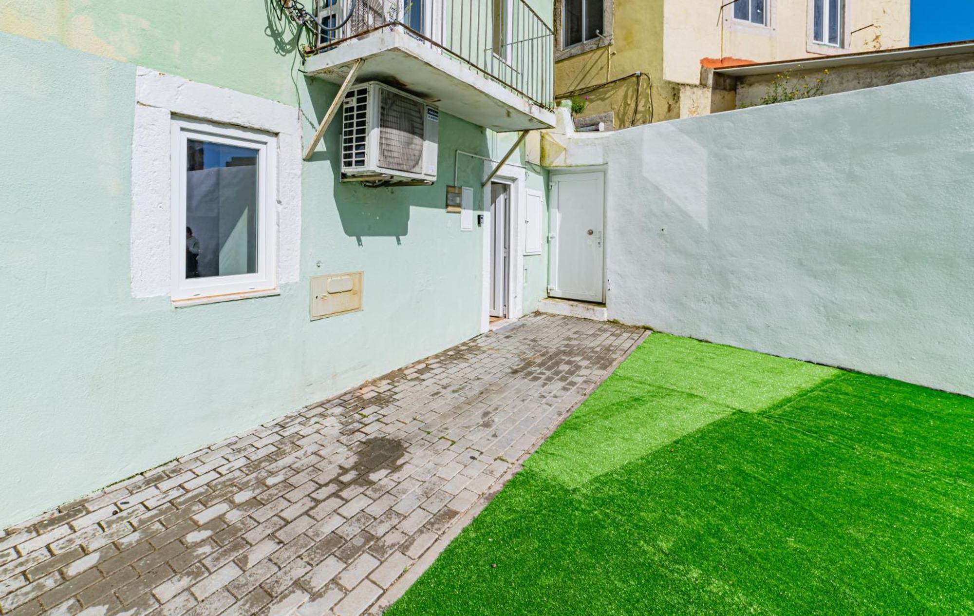 Ajuda Charm With Garden Apartment Lisbon